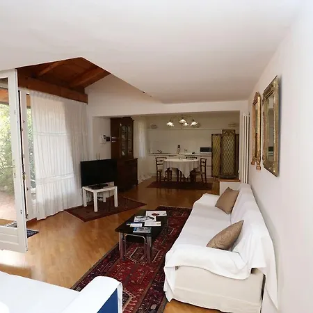 Exclusive La Reunion Rávena