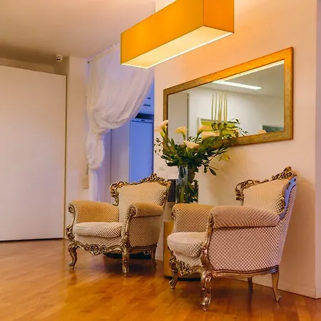 Exclusive La Reunion